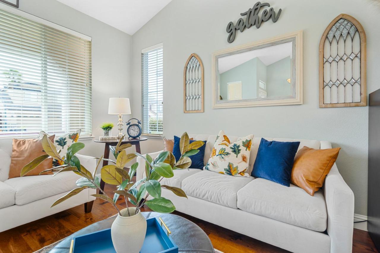 Brand New Listing - Windsor “Winetopia” Getaway Exteriör bild