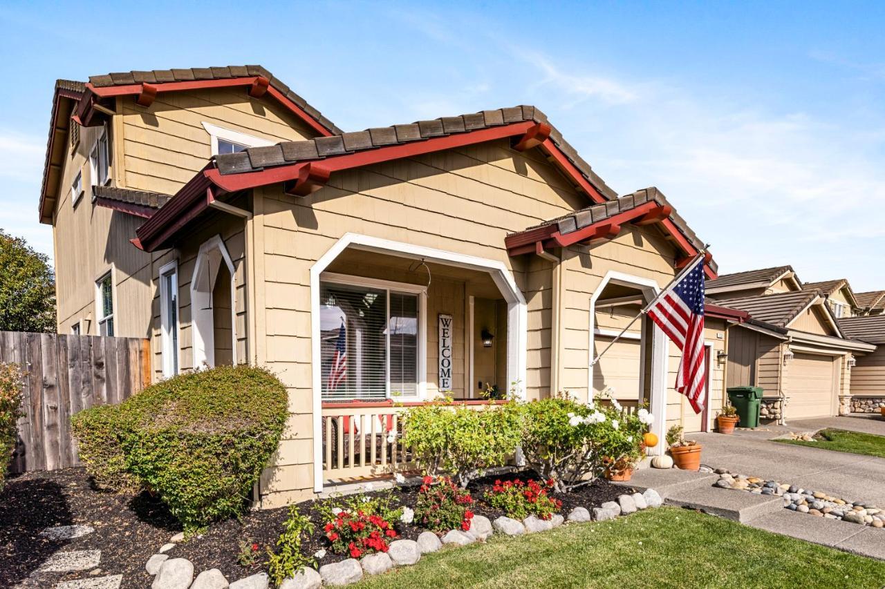 Brand New Listing - Windsor “Winetopia” Getaway Exteriör bild
